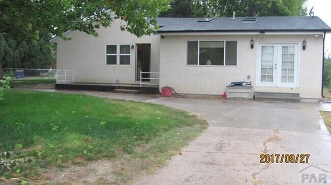 Foto del edificio - ALL PROSPECTIVE TENANTS MUST SUBMIT A $58 ...