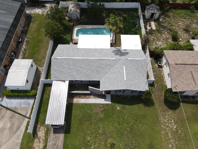 Photo - 11706 Oban Ave House