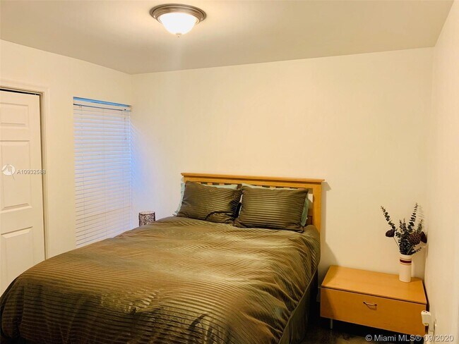 Foto del edificio - 10201 SW 89th St