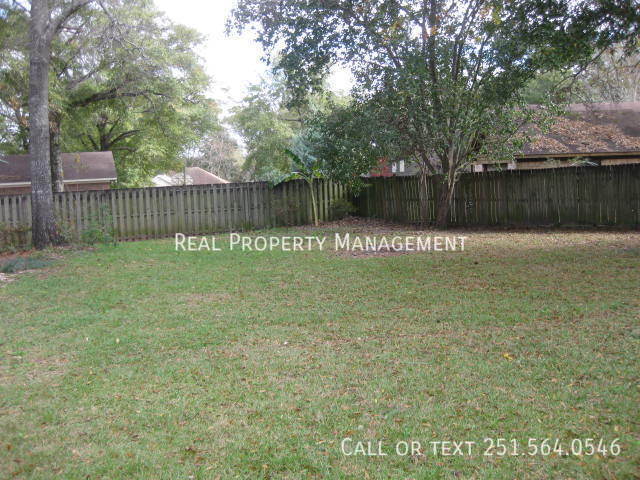 Foto del edificio - 531 Cheryil Ln