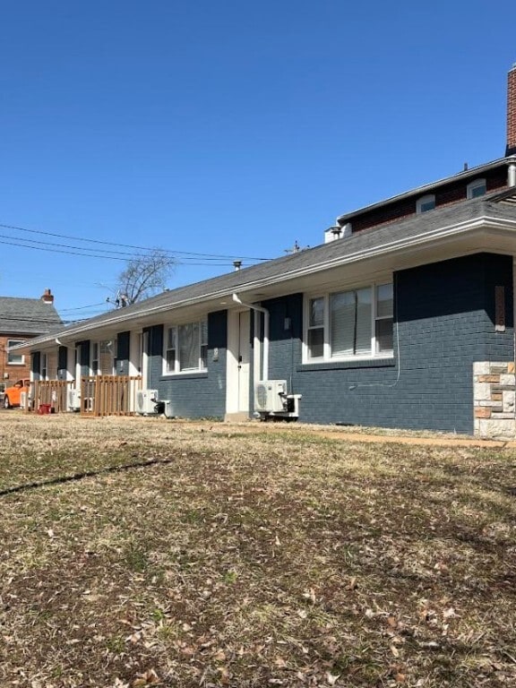 Building Photo - 3329 Lawn Ave