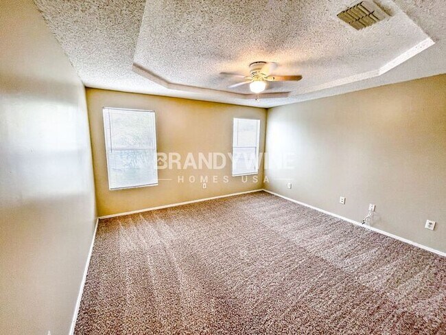 Foto del edificio - Fabulous 3BR! Be the first one to apply!