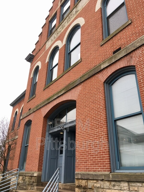 Foto principal - 171 S 15th St