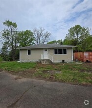 Building Photo - 554 Kings Hwy