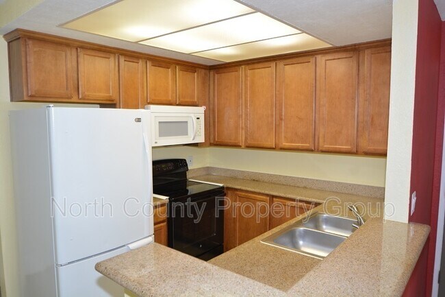 Foto del edificio - 432 Edgehill Ln