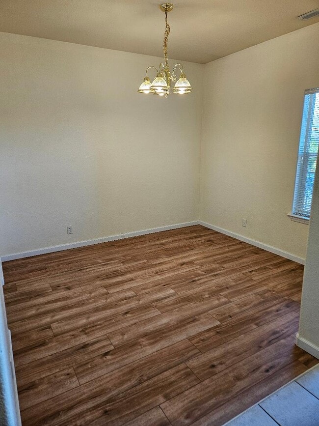 Building Photo - Snyder Avenue Townhomes