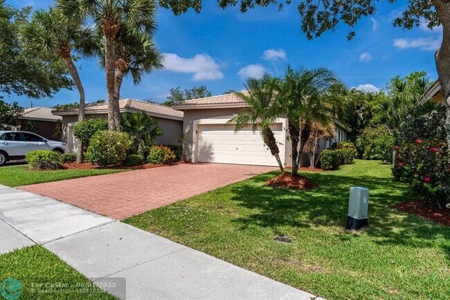 Foto del edificio - 5859 Grand Harbour Cir