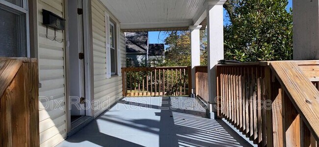 Foto del edificio - 1019 Burleigh Ave