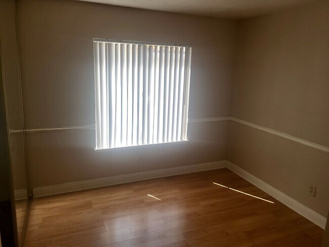 Building Photo - Nice Single Story in Quiet Murrieta Neighb...