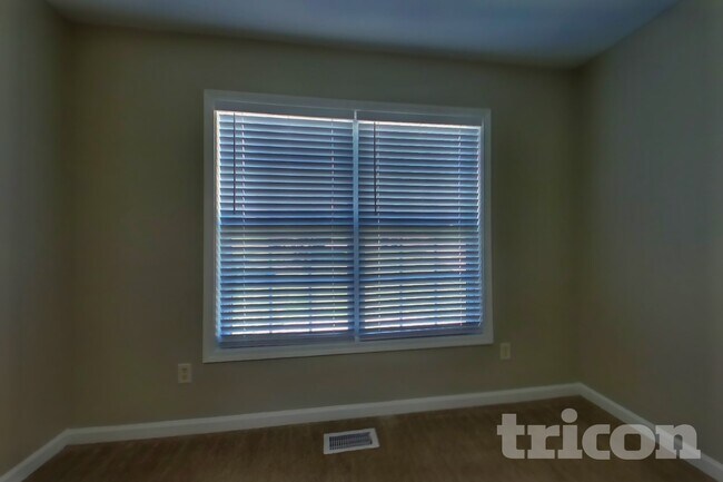 Foto del edificio - 9665 Poole Rd