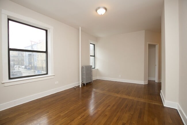 Foto del edificio - 1534 N Kedzie Ave