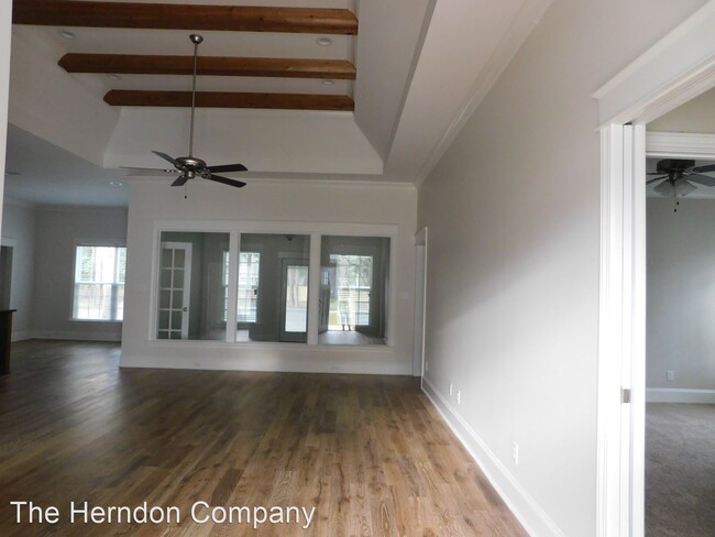 Building Photo - 4 br, 3 bath House - 4758 Layla Lane