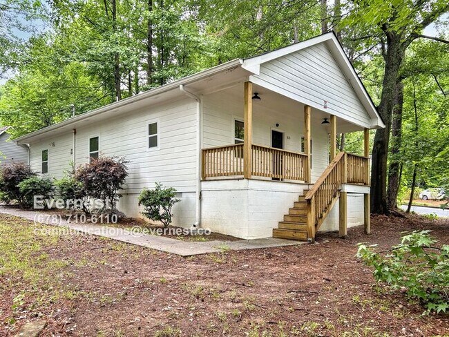 Building Photo - 831 Bolton Rd NW