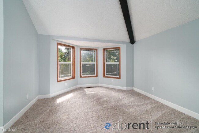 Building Photo - 5 br, 3 bath House - 20010 SE 3rd Cir, Cam...