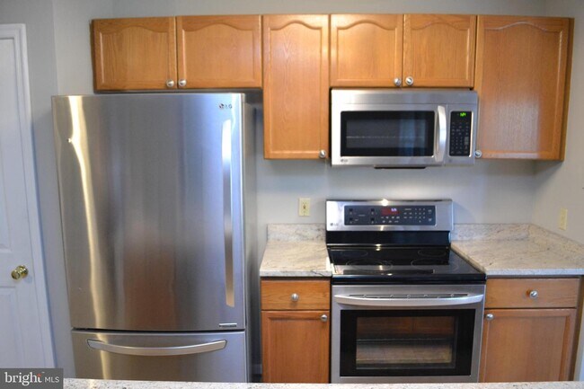 Foto del edificio - 2400 Ellsworth Way