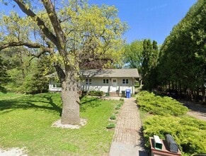 Building Photo - 2364 S Syene Rd