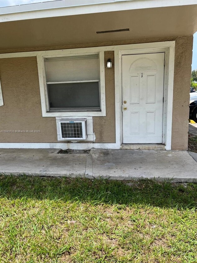 Primary Photo - 1030 NW 3rd Ave