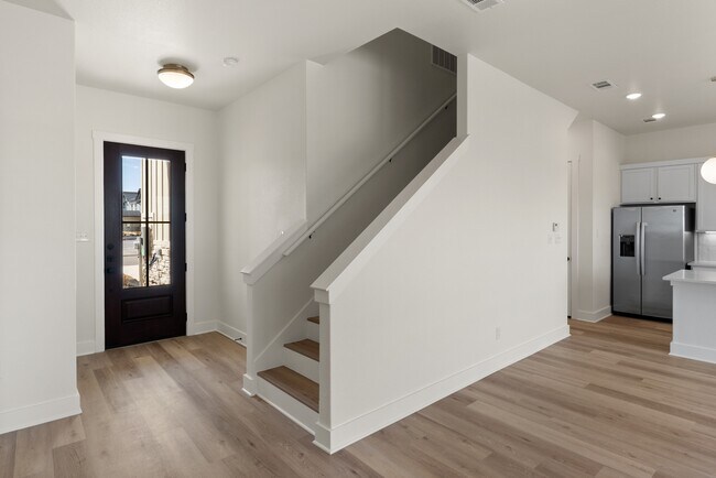 Foto del edificio - 6632 Abode Ave
