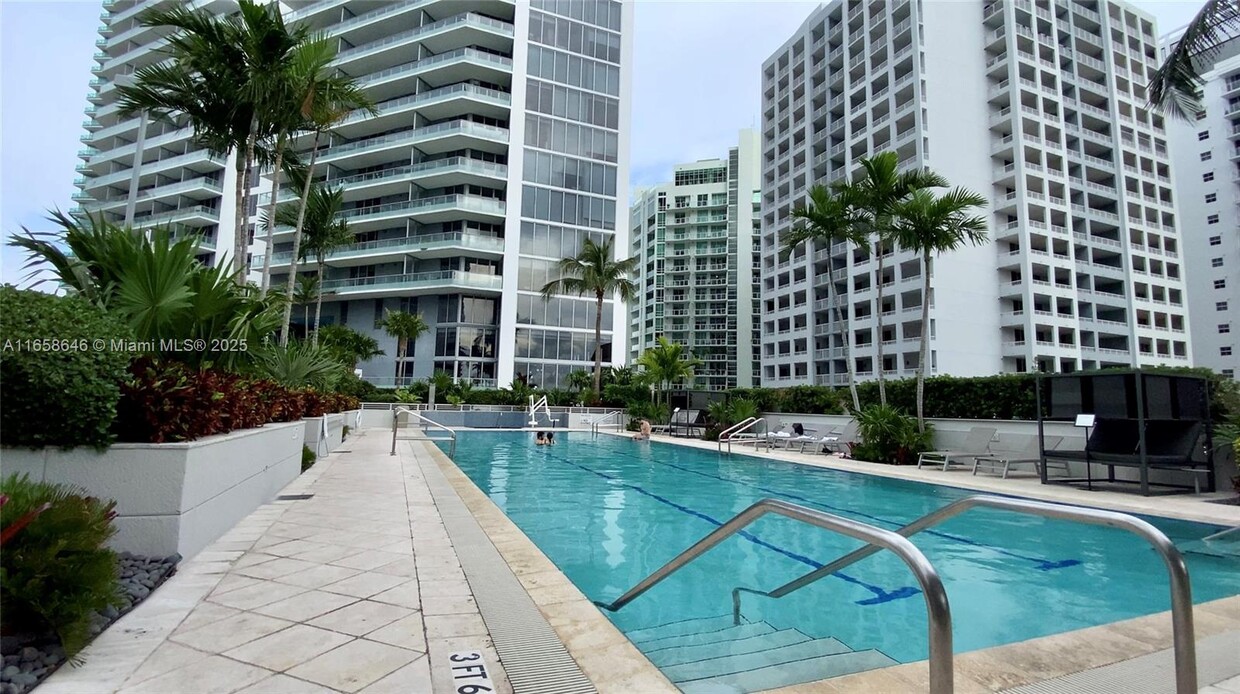 Foto principal - 1395 Brickell Ave