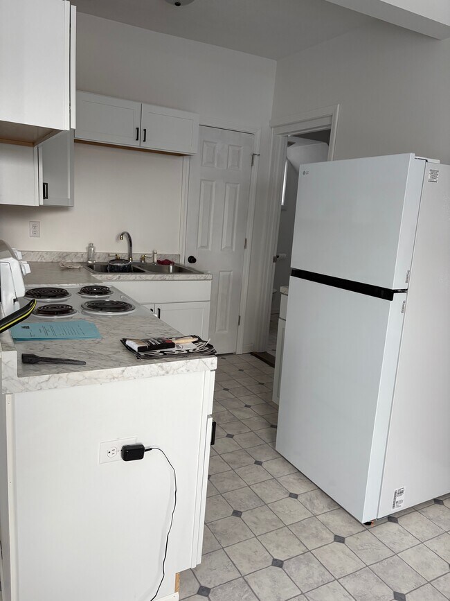 Foto del edificio - 618 Dennis St