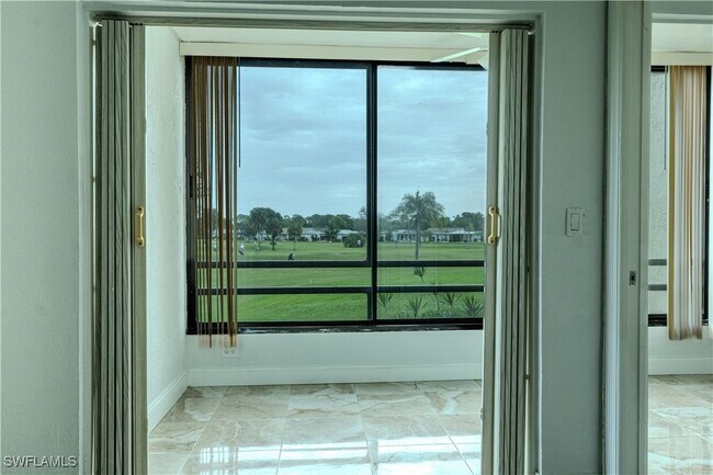 Building Photo - 3655 Boca Ciega Dr