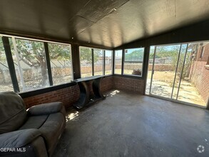 Building Photo - 10336 Windsor Dr