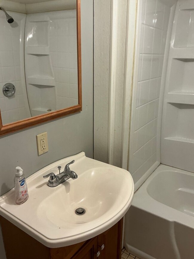 Foto del edificio - 165 Wiscasset Rd