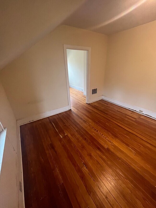 Foto del edificio - 3523 Clifton Ave