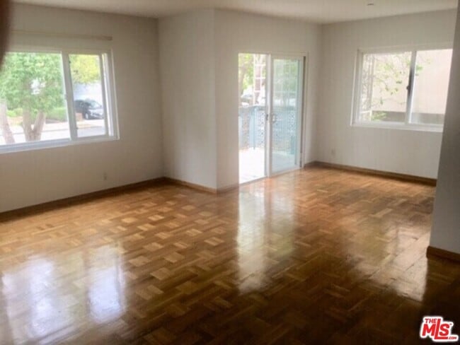 Foto del edificio - 914 3rd St