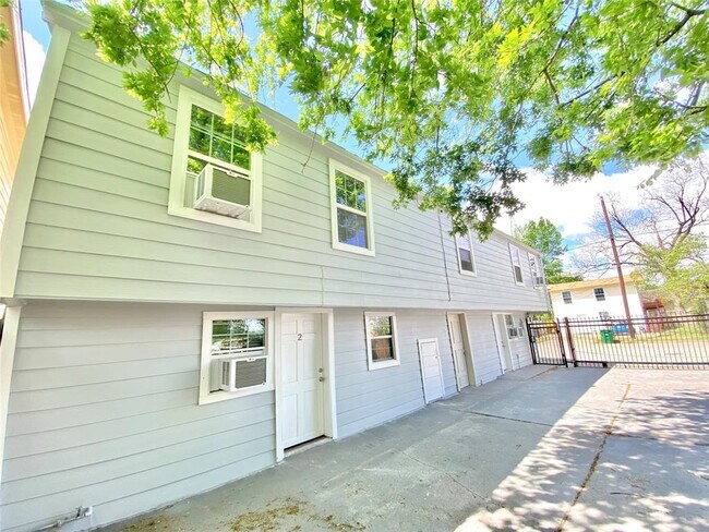 Foto del edificio - 408 N 67th St