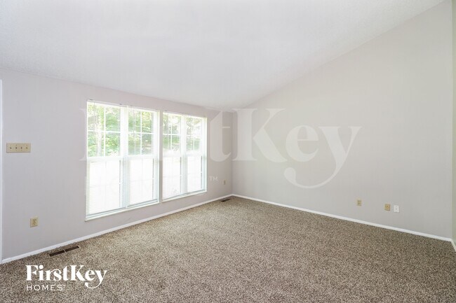 Foto del edificio - 8441 Arendal Cove