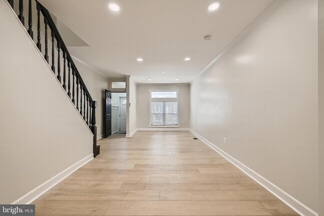 Building Photo - 2450 McCulloh St