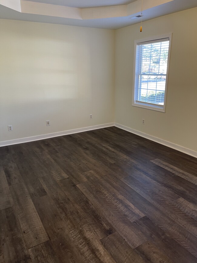 All new laminate flooring - 103 Essex Rd
