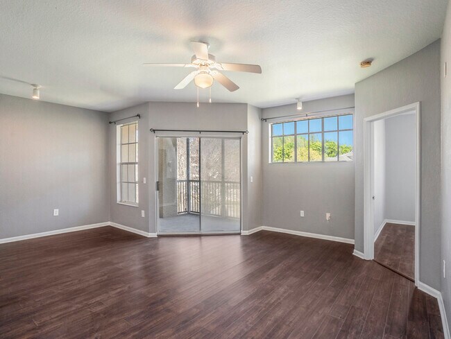 Building Photo - 5125 Palm Springs Blvd
