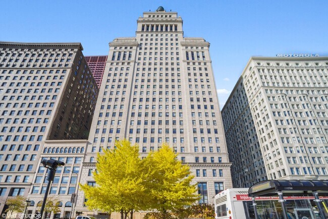 Building Photo - 310 S Michigan Ave