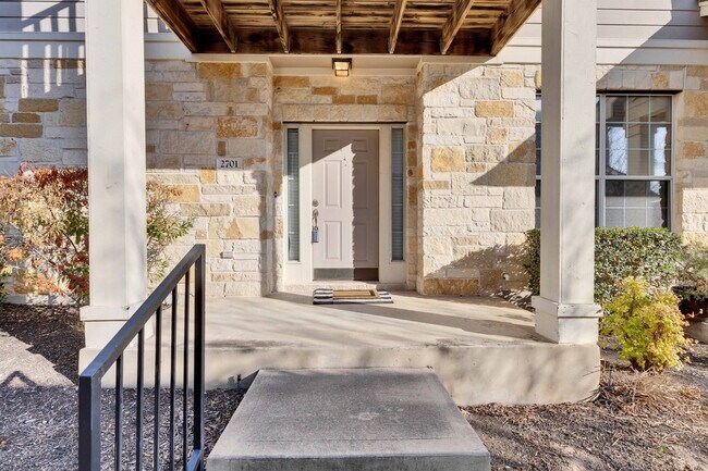 Foto del edificio - 1900 Scofield Ridge Pkwy
