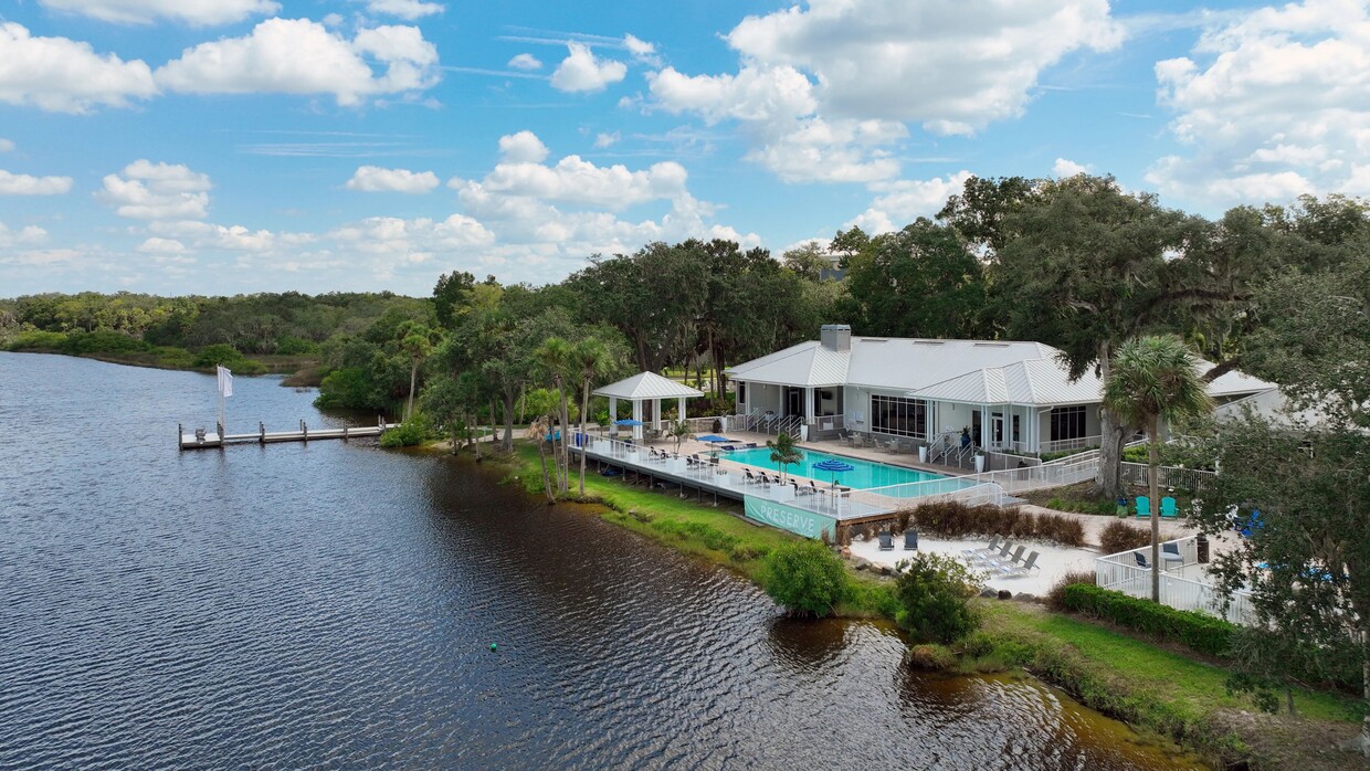 Descubra la encantadora combinación de belleza natural y espléndidas amenidades al aire libre en The Preserve at Alafia, que promete un exquisito estilo de vida de centro vacacional junto al río. - Preserve at Alafia