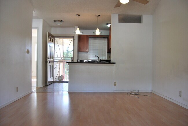 Building Photo - 95-510 Wikao St. #C304
