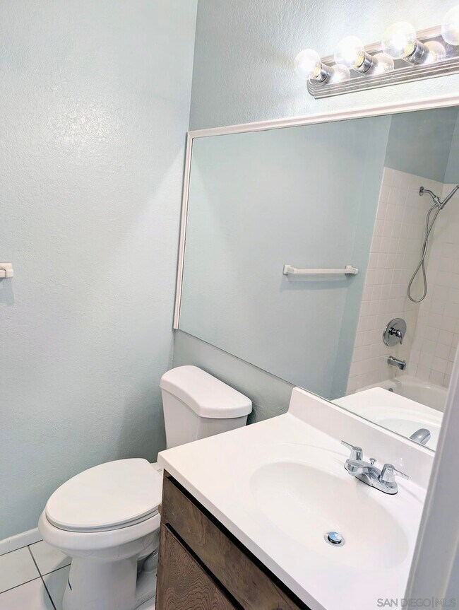 Foto del edificio - 4085 Crystal Dawn Ln
