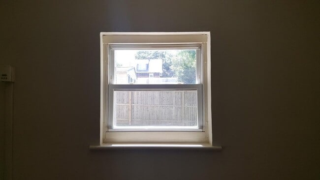 Building Photo - 1742 Easton Rd