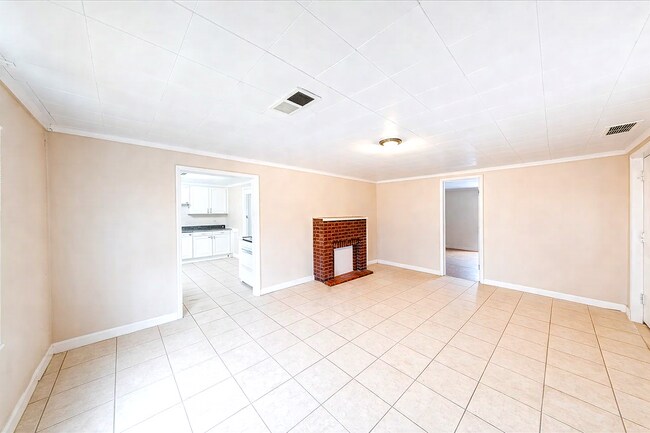 Building Photo - 3002 S Rybolt Ave