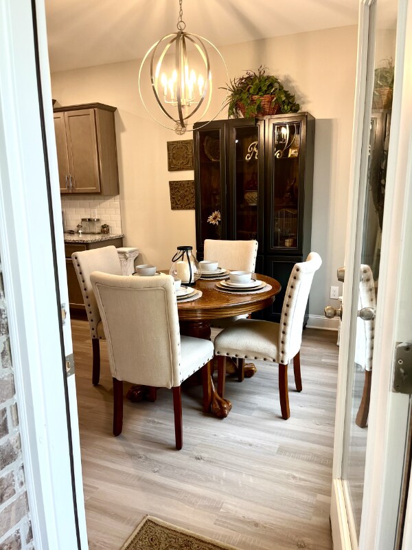 Foto del edificio - 122 Cedar Lake Rd