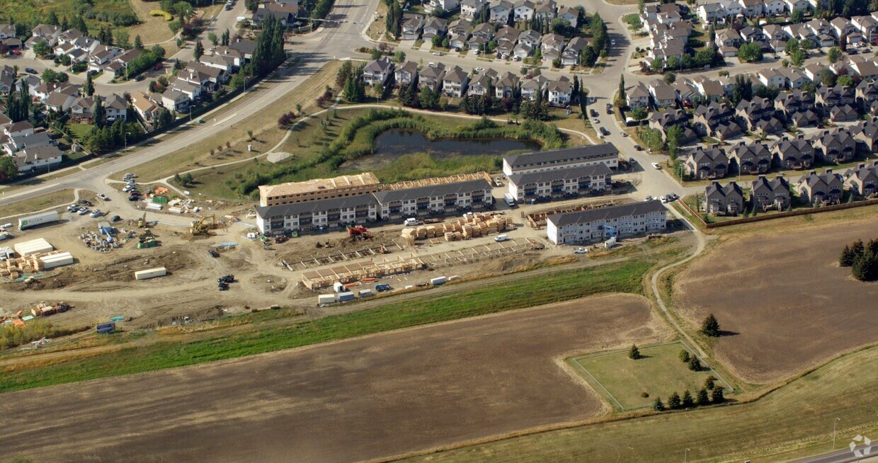 Aerial Photo - Guardian Villa Townhomes