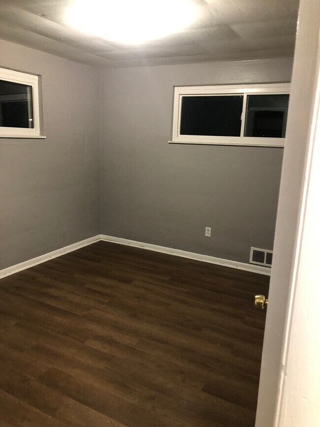 Foto del edificio - 1024 Lawndale St