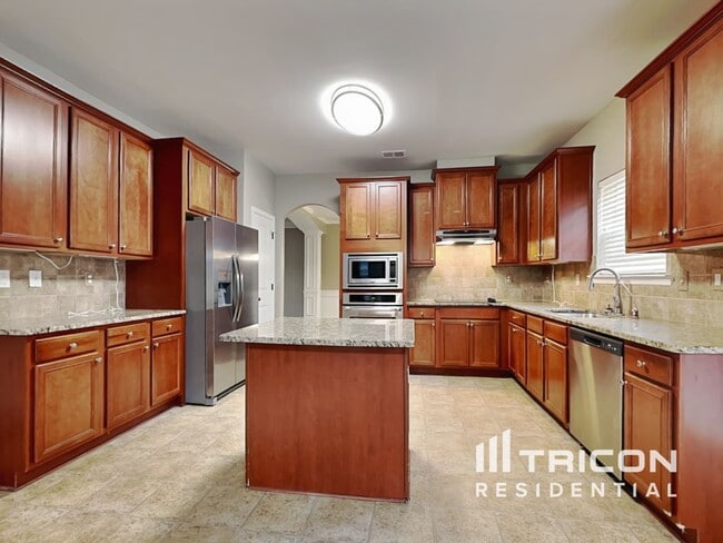 Building Photo - 1359 Highwoods Pass