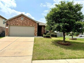 Building Photo - 3301 Stirrat St