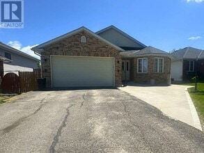 Building Photo - 536 Fiddle Park Ln