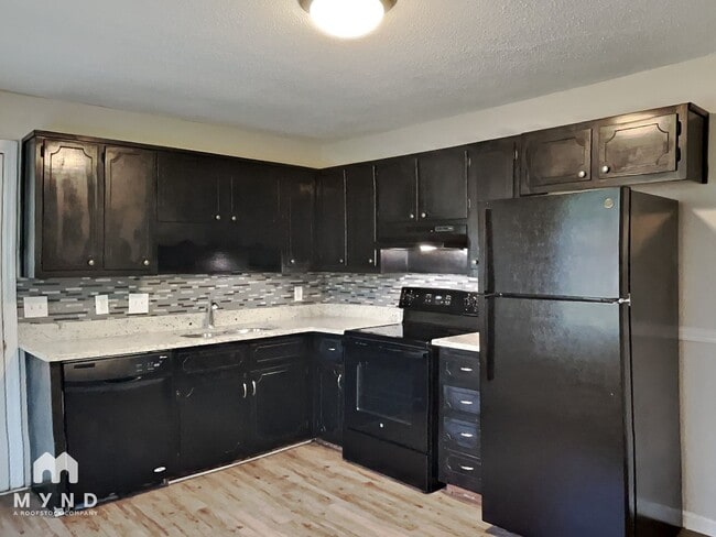 Building Photo - 6500 Kathy Cir