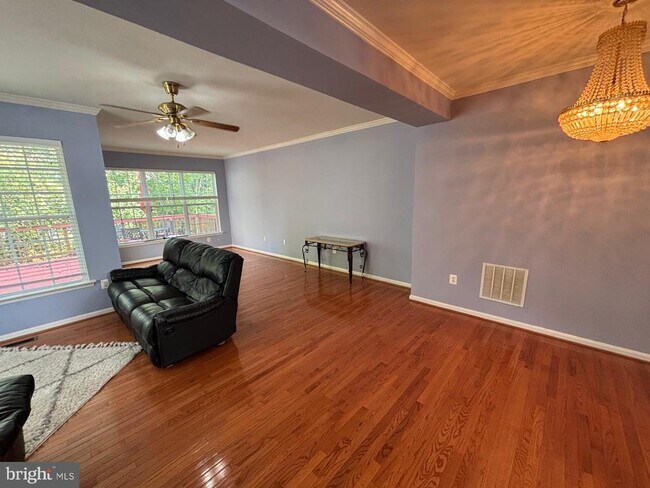 Building Photo - 20467 Blue Heron Terrace