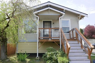 Building Photo - 6711 4th Ave NW